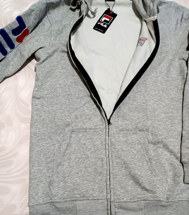 سویشرت اسپورت برند fila 